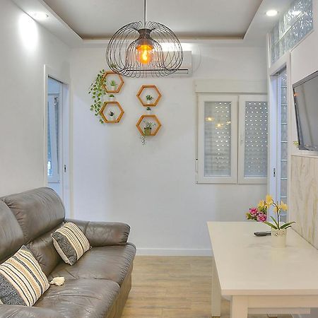 Family Apartment In Triana เซบีญา ภายนอก รูปภาพ