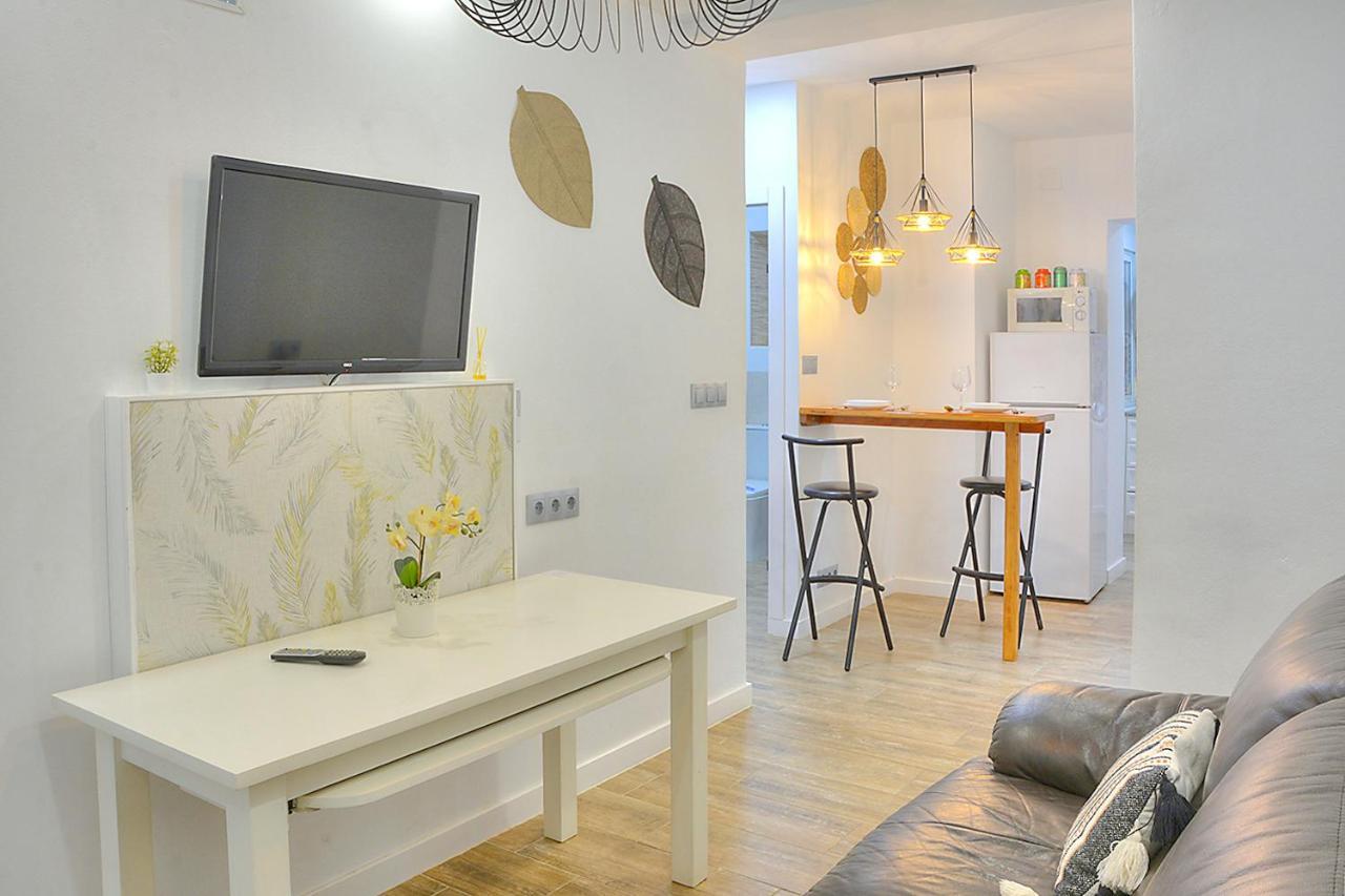Family Apartment In Triana เซบีญา ภายนอก รูปภาพ