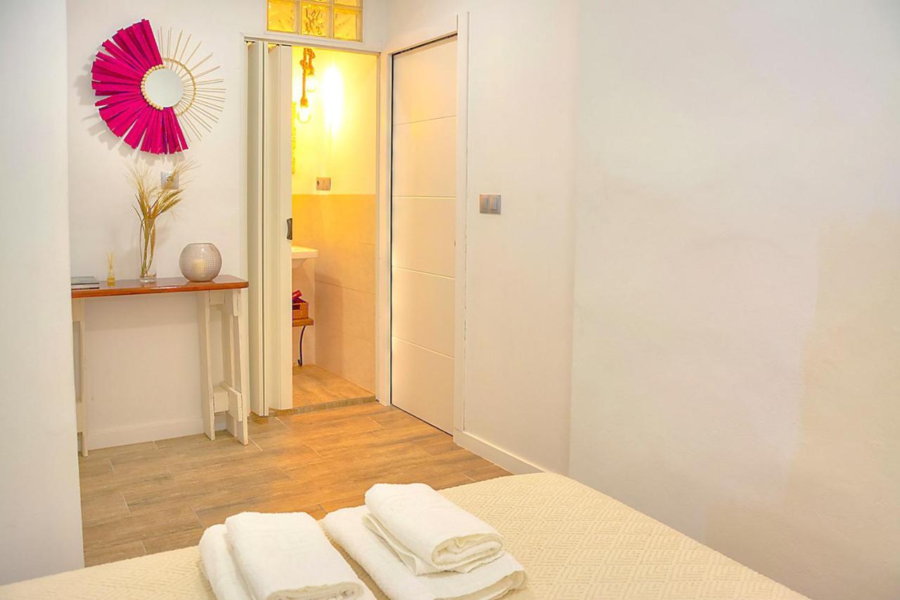 Family Apartment In Triana เซบีญา ภายนอก รูปภาพ