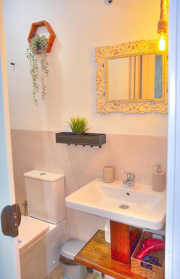 Family Apartment In Triana เซบีญา ภายนอก รูปภาพ