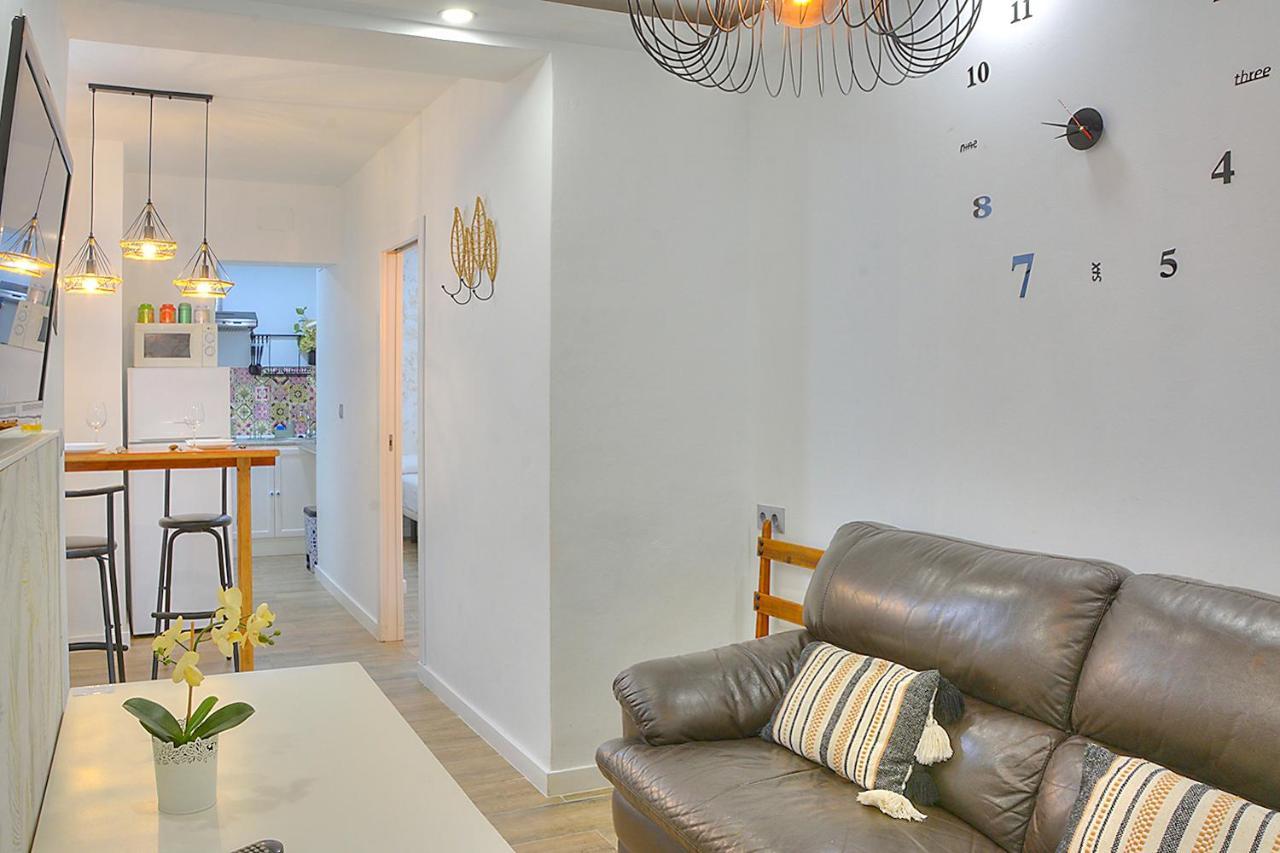 Family Apartment In Triana เซบีญา ภายนอก รูปภาพ